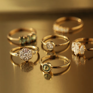 solid gold green sapphire ring