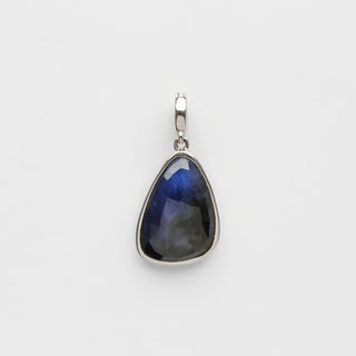 Louise Thompson Chapters Blue Sapphire Pendant