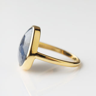 chunky Sapphire ring in Gold
