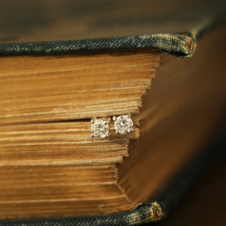 0.50ct Diamond stud earrings