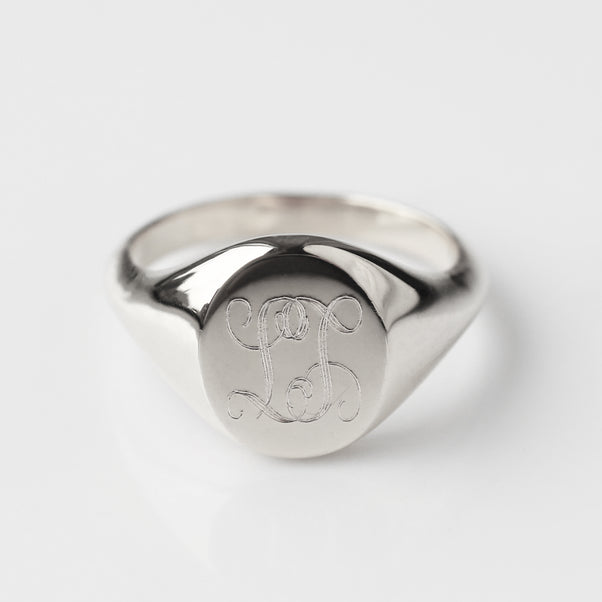 Louise Thompson Chapters Heirloom Signet Ring