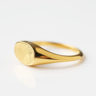 Carrie Elizabeth personalised fingerprint signet ring in gold vermeil