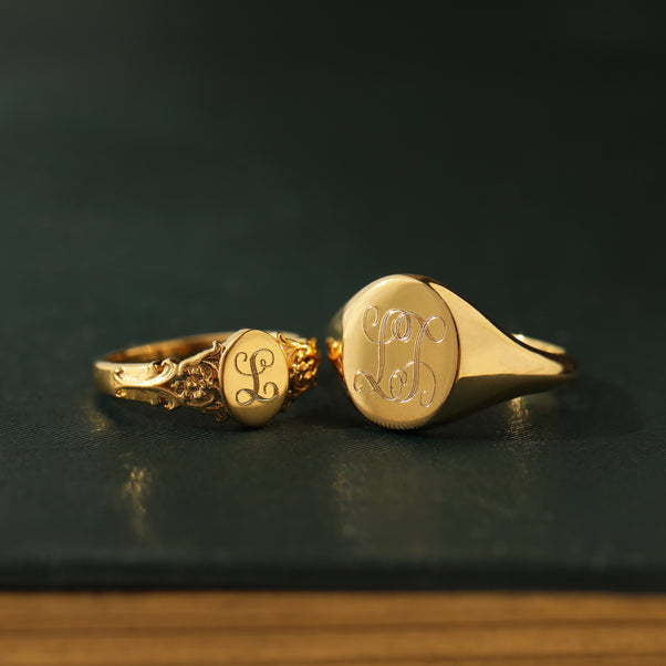 Carrie Elizabeth Chunky signet ring