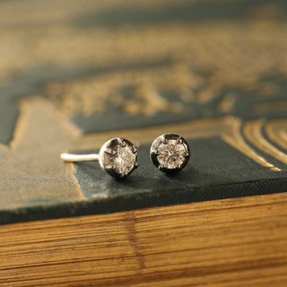 Louise Chapters stud earrings