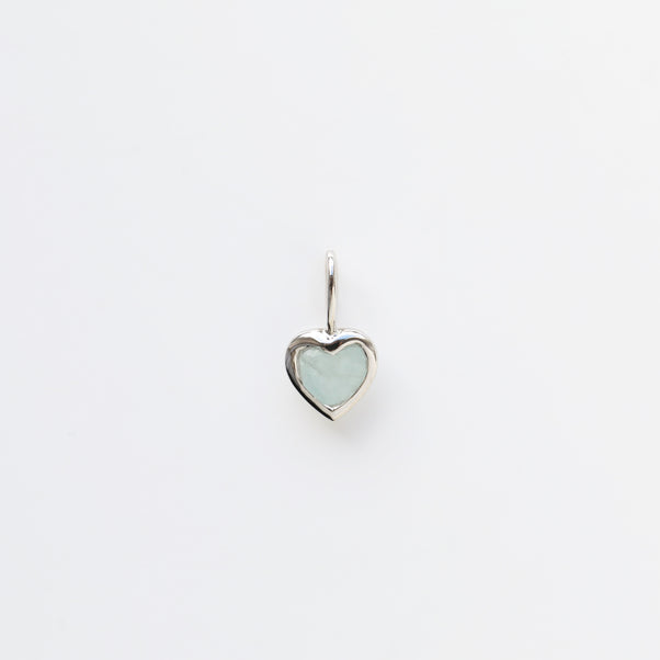 Milky aqua heart in 9k white gold