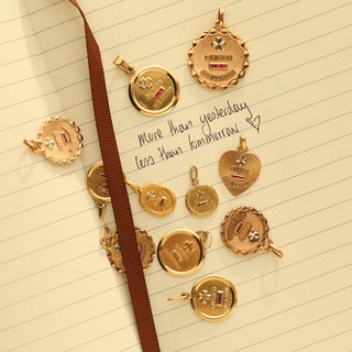 Carrie elizabeth vintage augis pendant