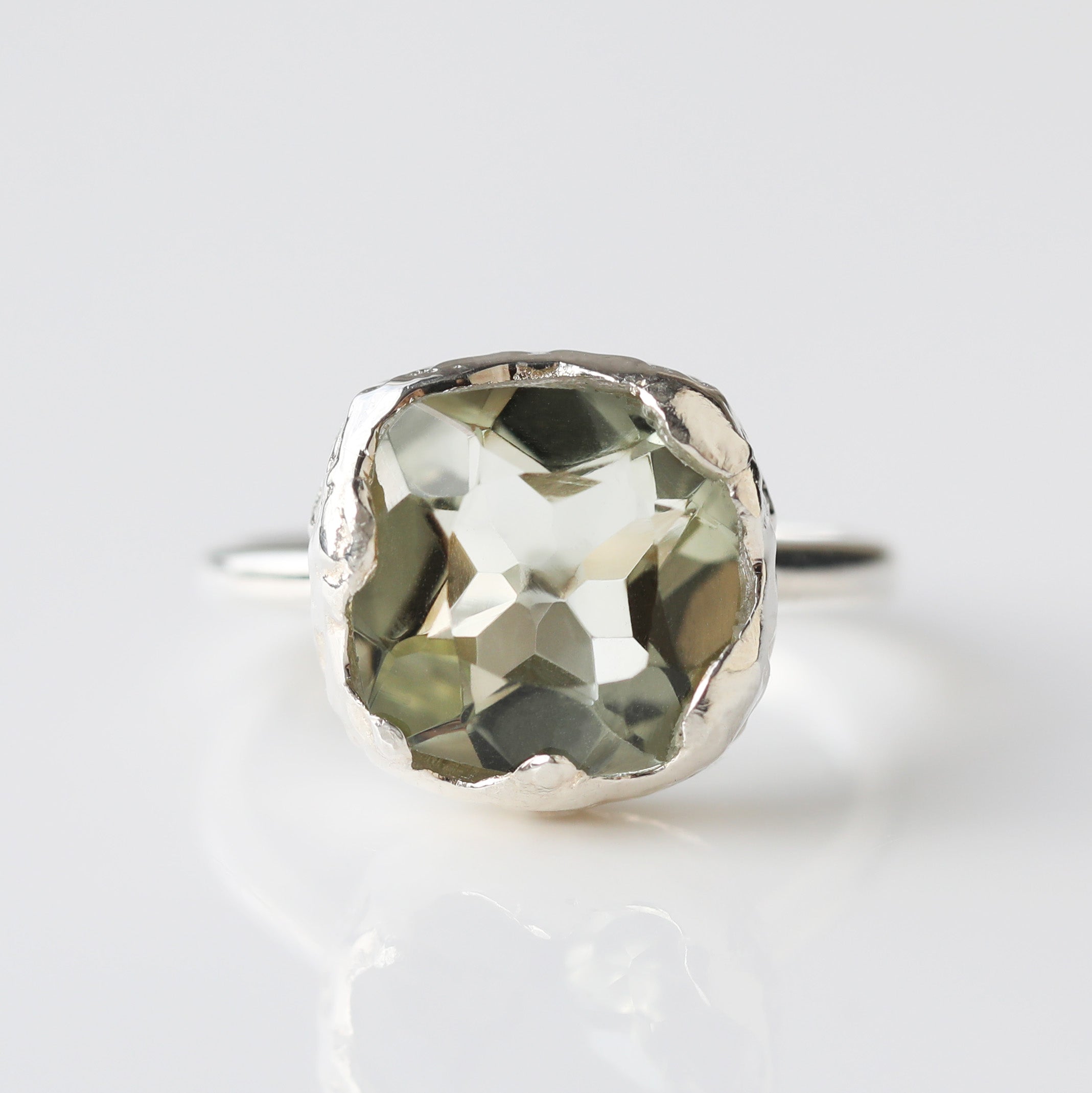 Green Amethyst Lagoon Ring