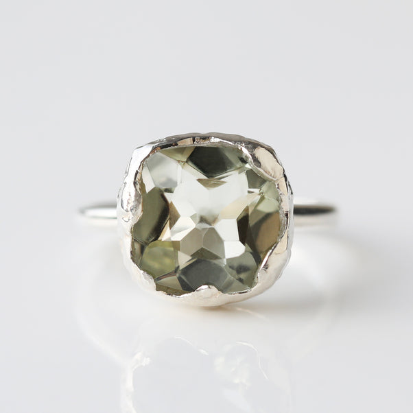 Green Amethyst Lagoon Ring