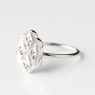 Icon Vintage Crest Ring