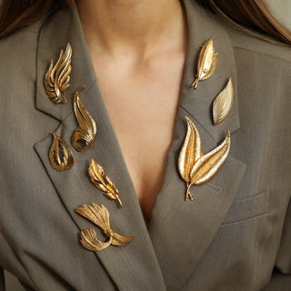 CE Vintage 80's Gold Plated Abstract Feather Brooch