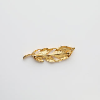 vintage gold plated feather brooch