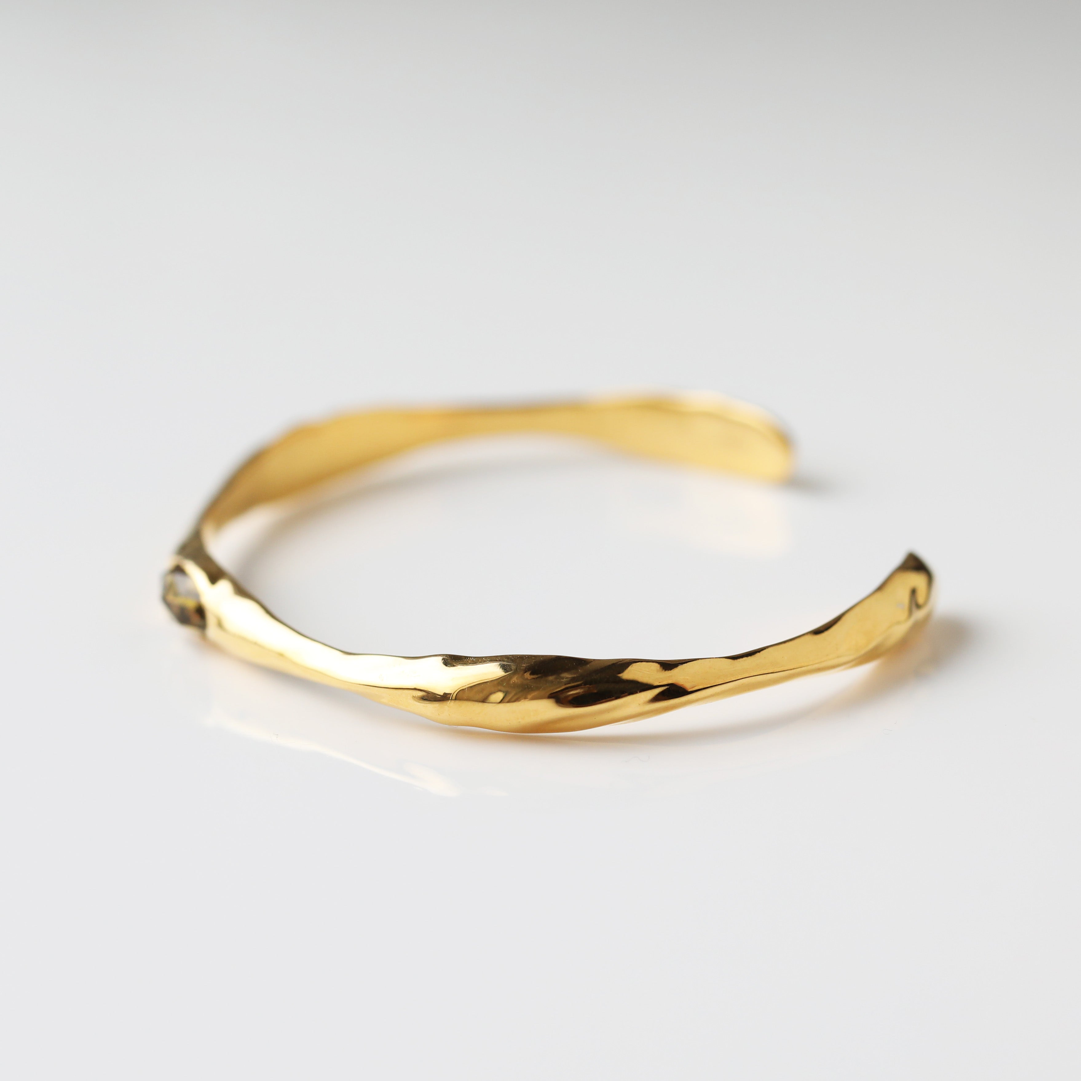 carrie elizabeth gold bracelets