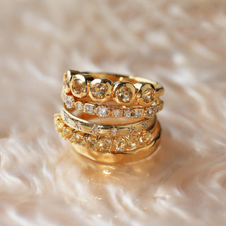 carrie elizabeth gold ring set