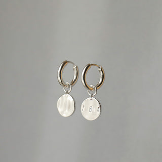 carrie elizabeth huggie earring