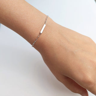 Carrie Elizabeth My Safe Space Family Bar Bracelet Engravable