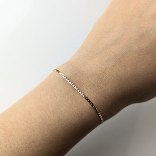 9k gold bracelet carrie elizabeth