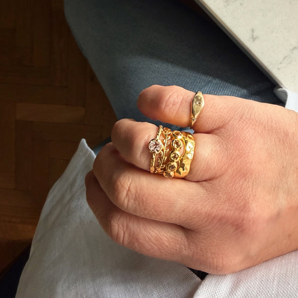 Laurel Leaf Stacking Band