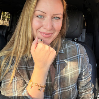 carrie elizabeth gold bracelet