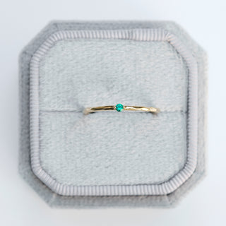 SAMPLE SALE- Dainty Emerald Ring - Size UK O