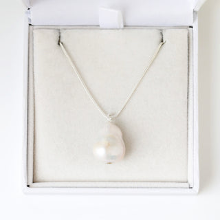 SAMPLE SALE-Silver Pearl Long Chain Necklace