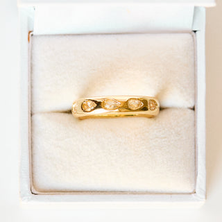 SAMPLE SALE- Pear Cigar Band - UK Size O