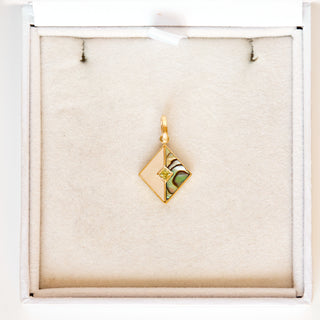 SAMPLE SALE- Pearl Kite Pendant