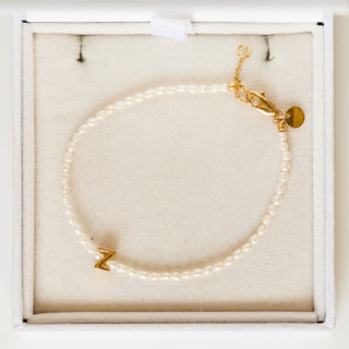 SAMPLE SALE- Z Letter Pearl Bracelet
