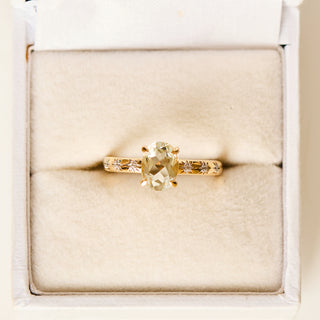 SAMPLE SALE- Star Set Band With Green Amethyst - UK Size M