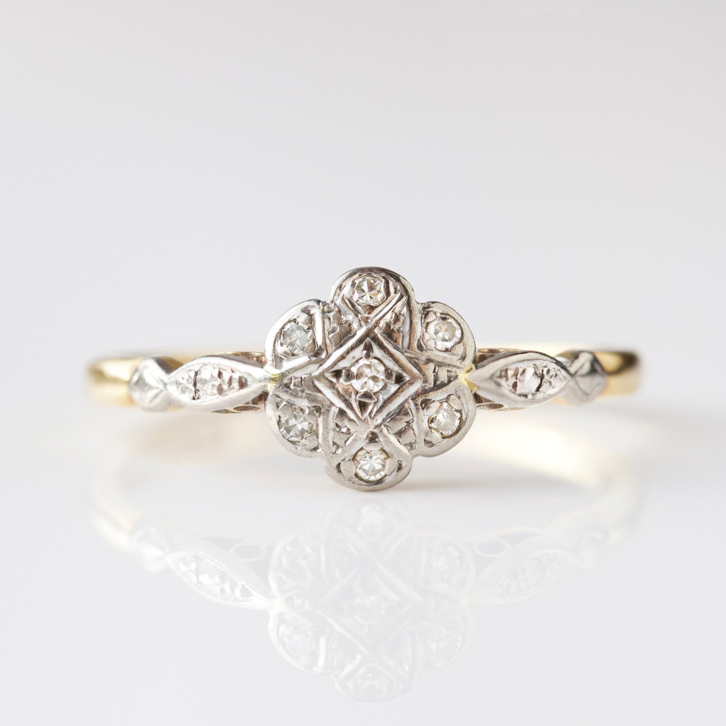 diamond floral vintage ring in solid gold