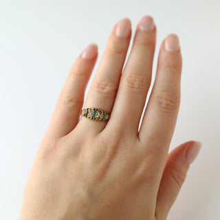 Vintage Emerald and Diamond 18k Yellow Gold Ring