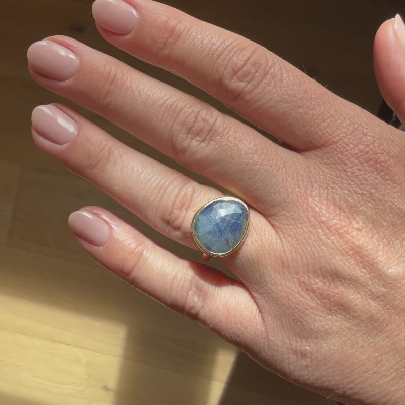 Large blue Sapphire Ring