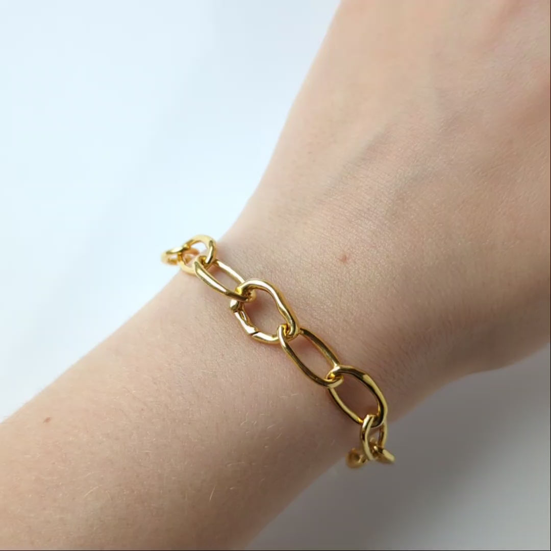 gold chunky bracelet