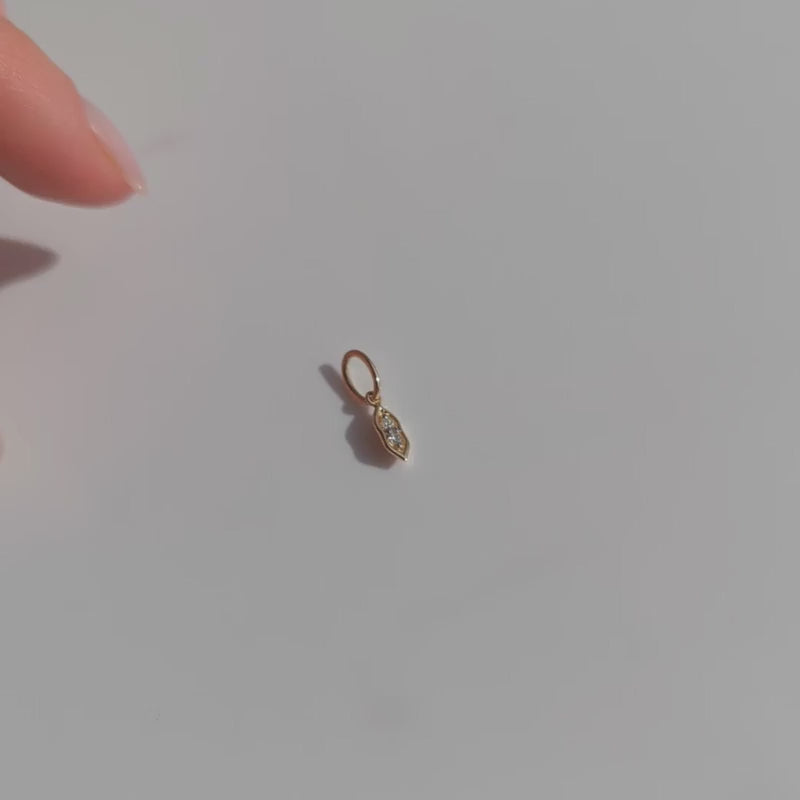 diamond peas in a pod charm in gold