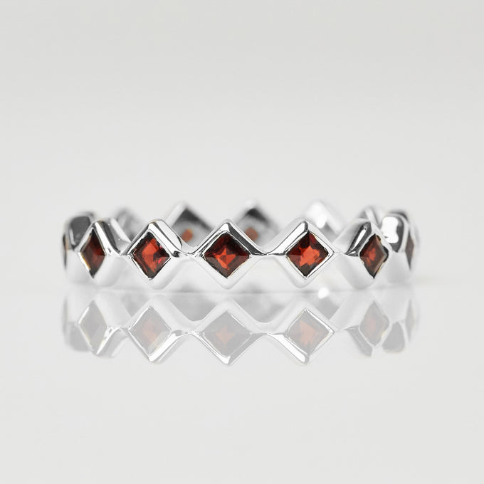 January birthstone jewellery