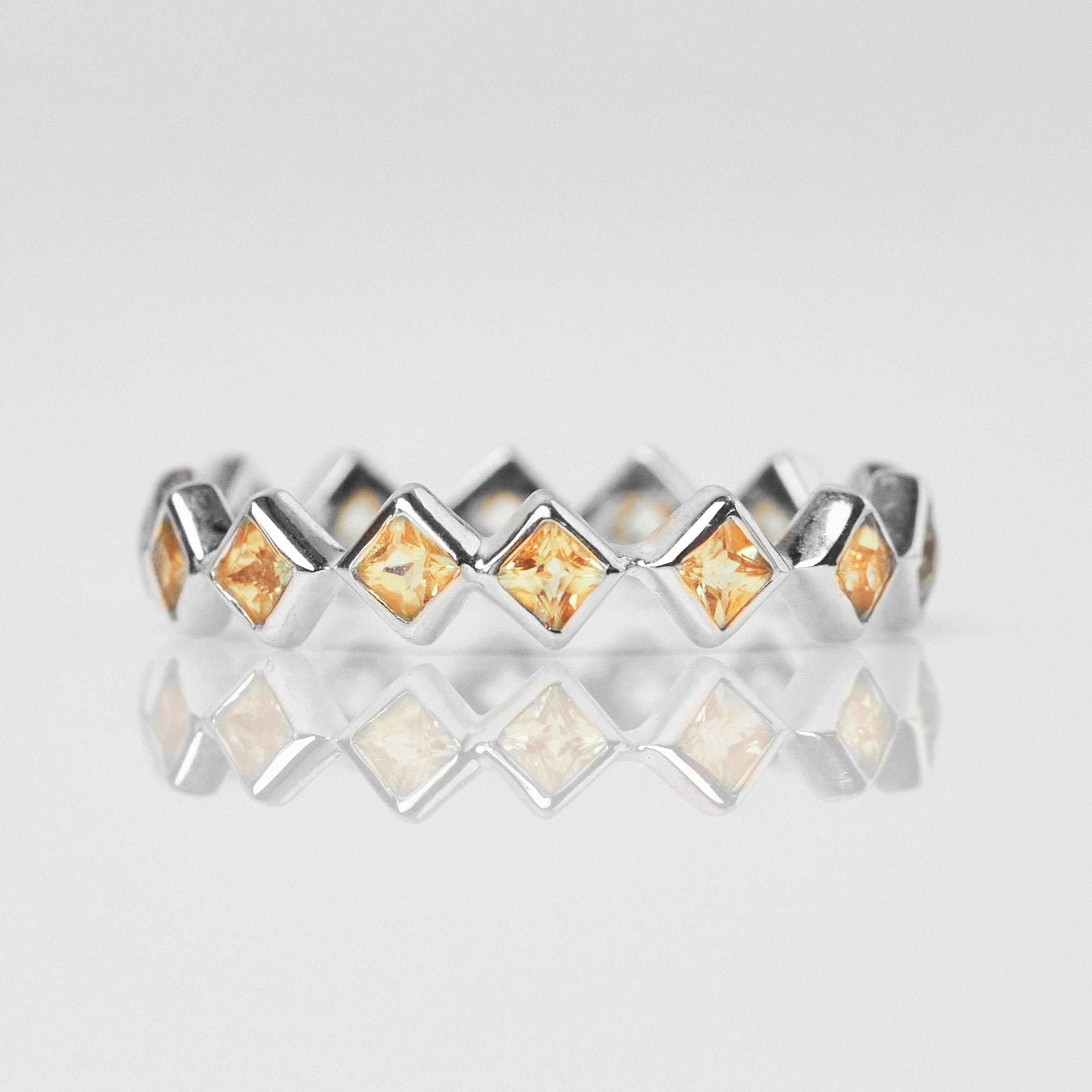 November birthstone jewellery