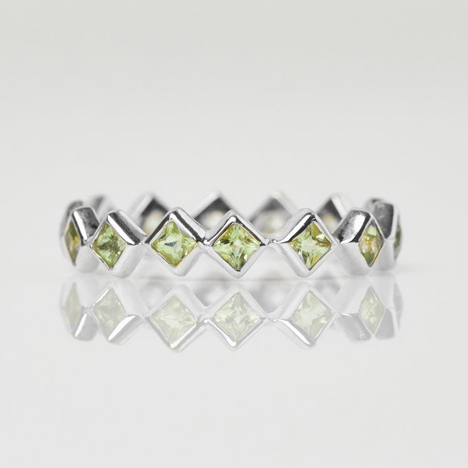 August birthstone jewellery