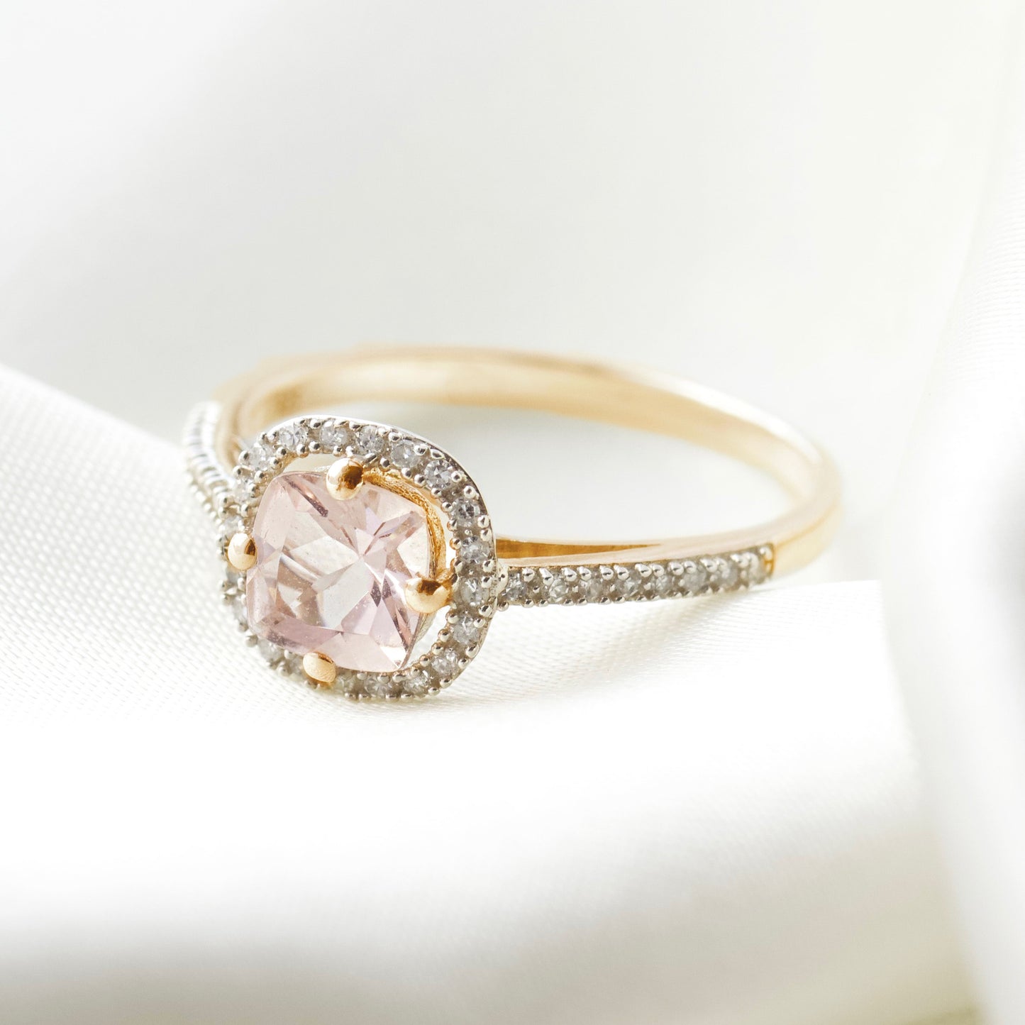 Juliet Morganite & Diamond Ring