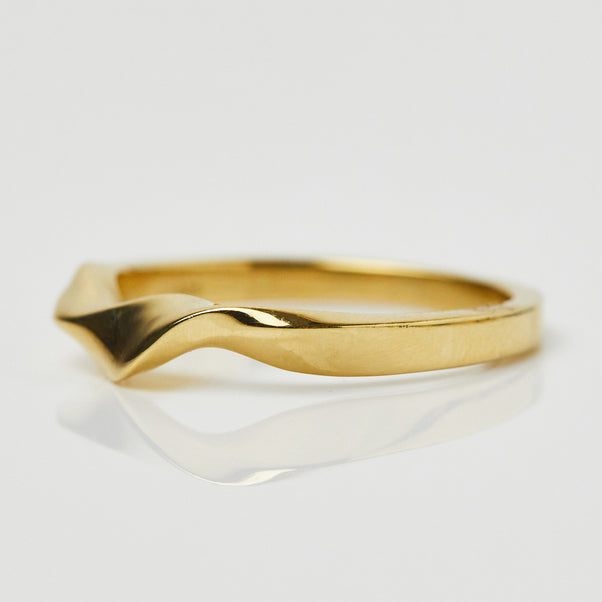 Carrie elizabeth twist ring in 14k gold vermeil 