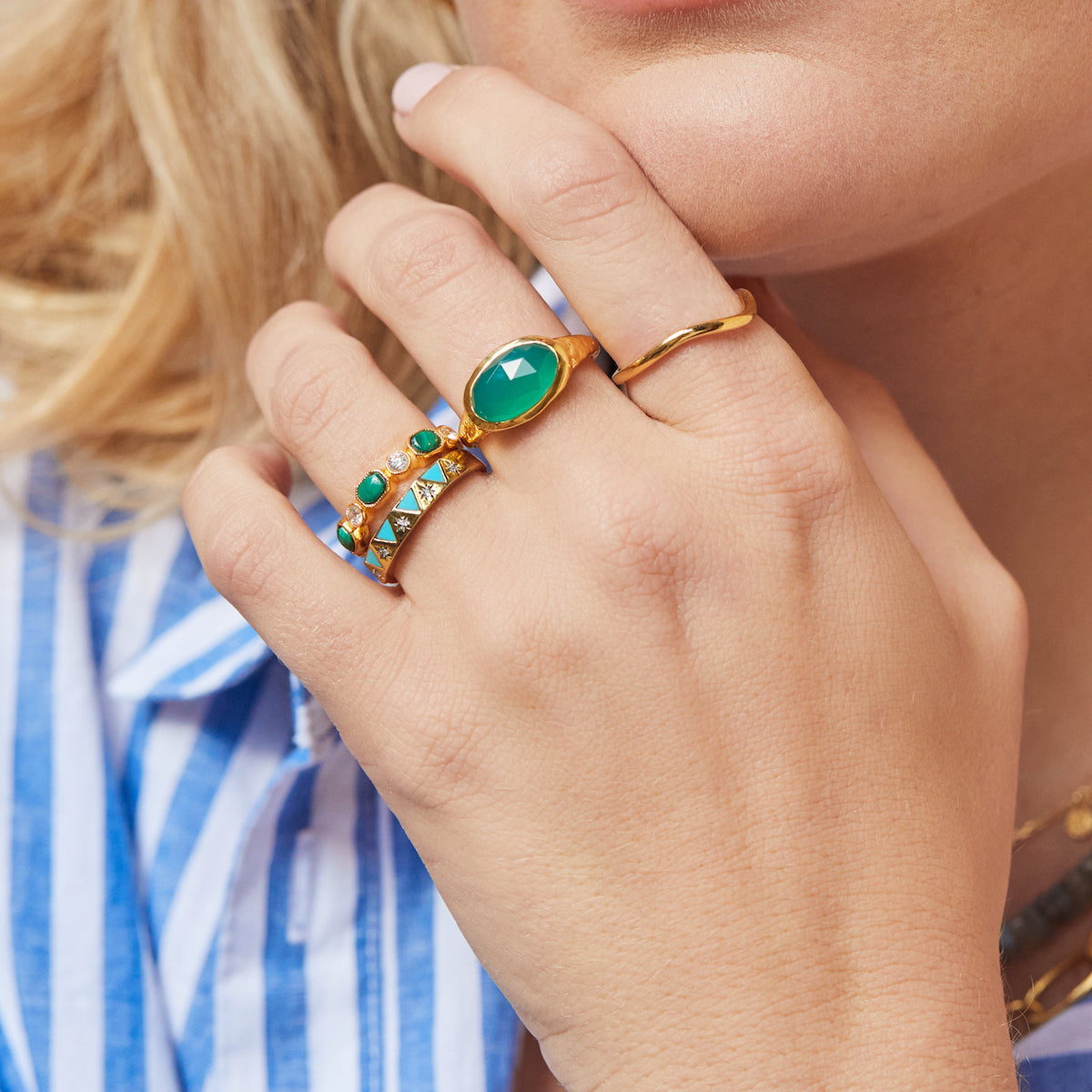 Siren clearance stacking ring