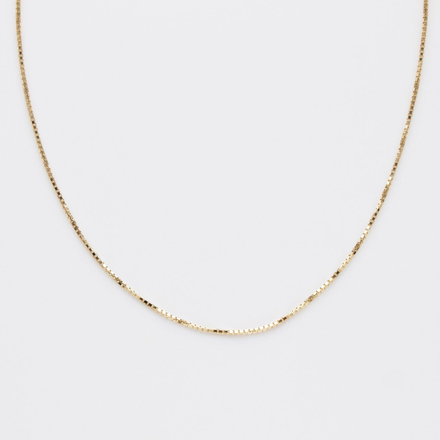 carrie elizabeth solid 9k gold box chain necklace