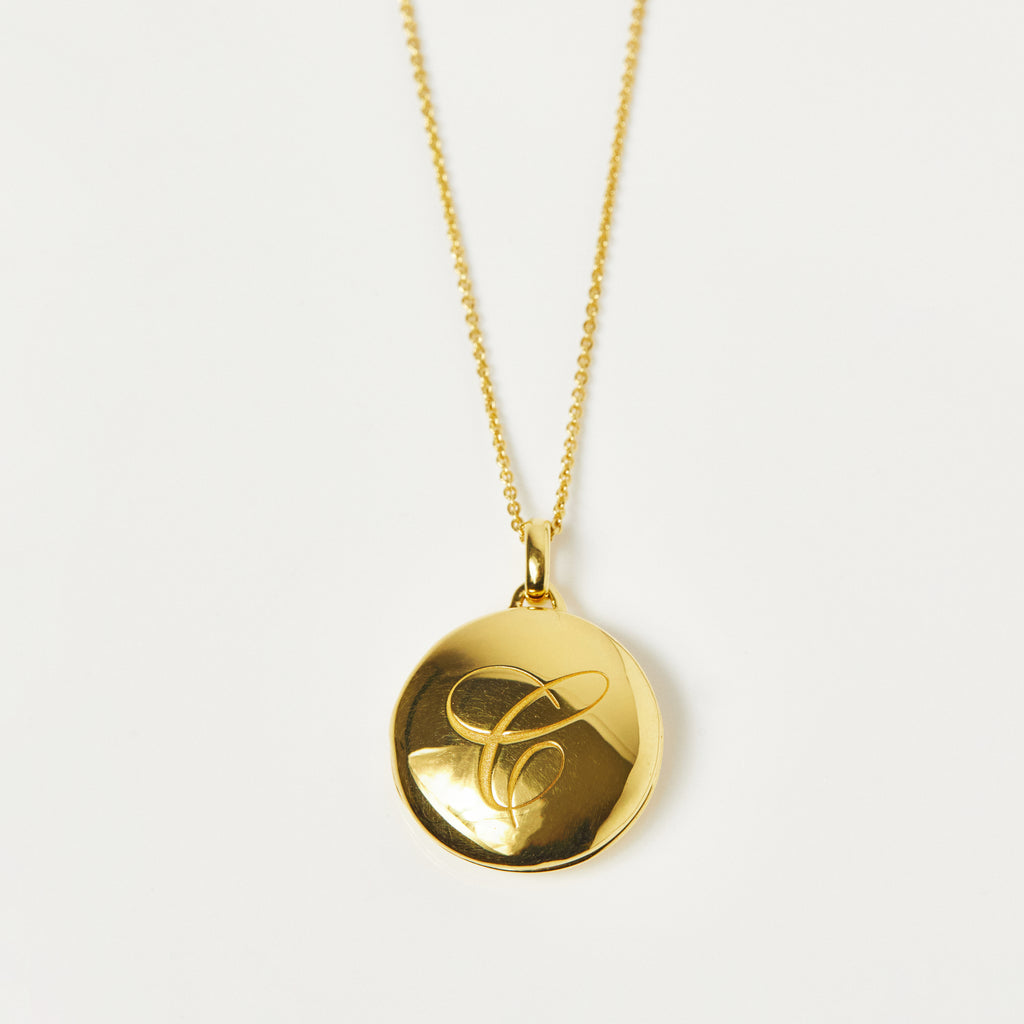 Gold Locket - Engraved Initial Locket Pendant Necklace – Carrie Elizabeth