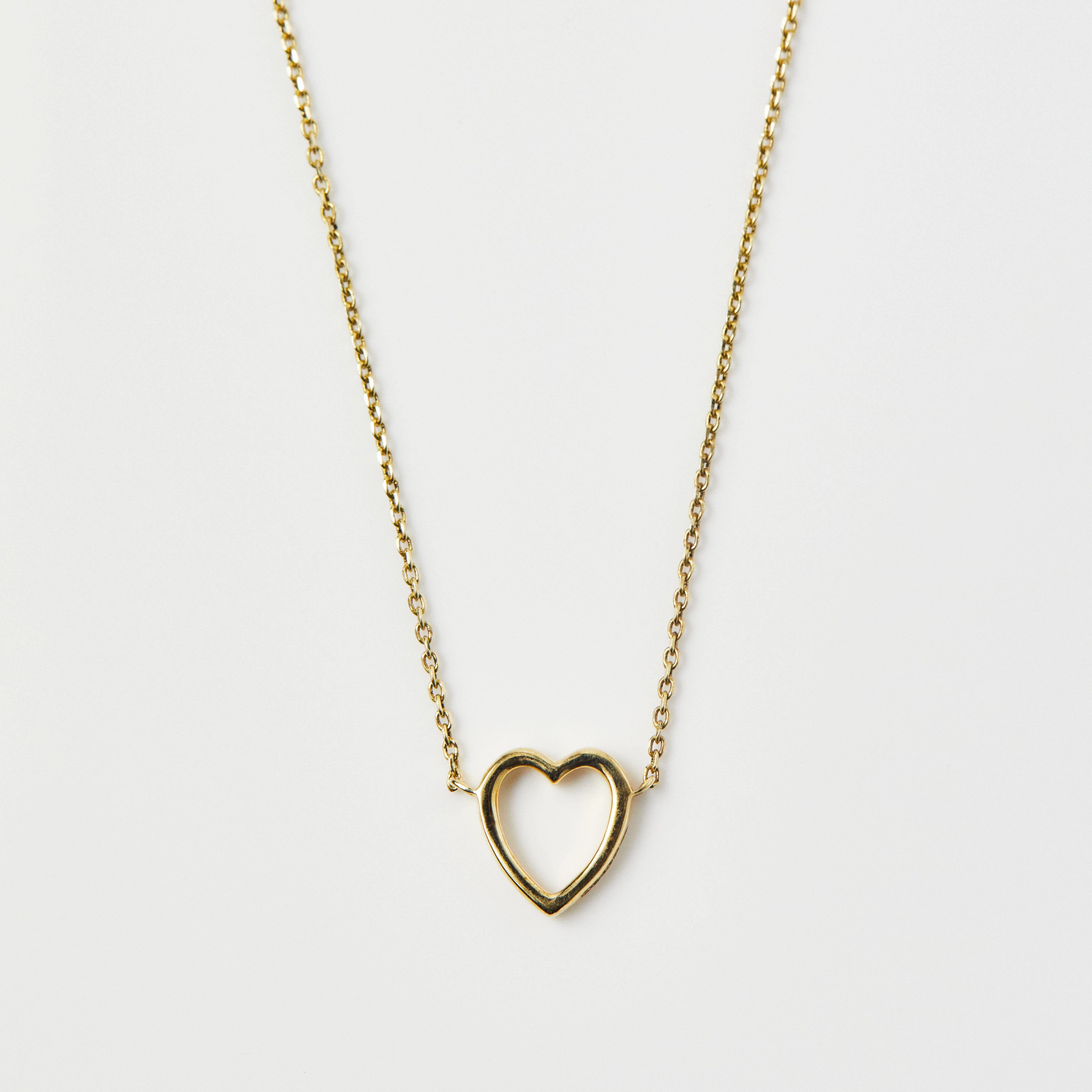 Heart Necklace In 9k Solid Gold - Necklace - Carrie Elizabeth