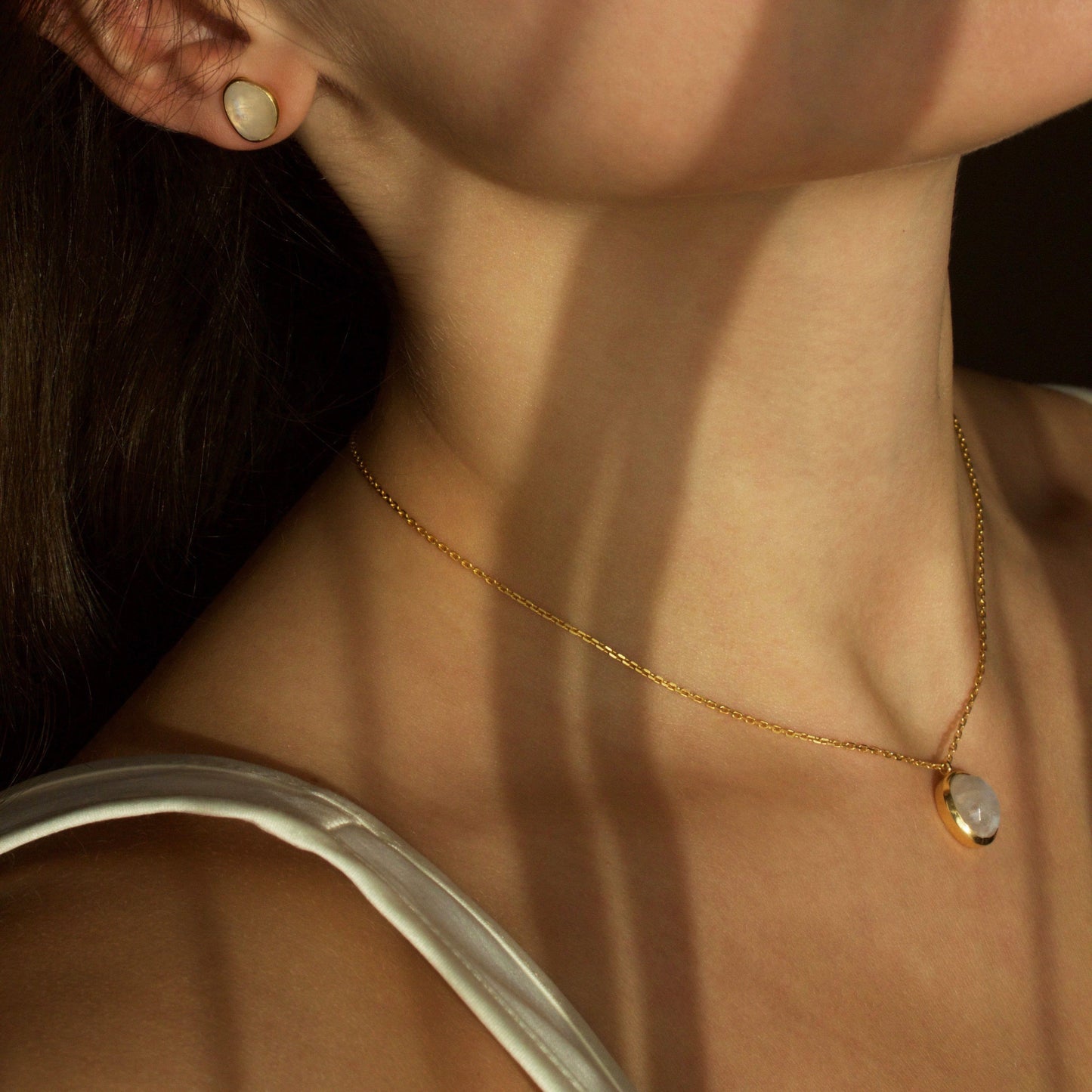 14k Gold Vermeil Simple Earrings in Moonstone Earrings Malya 