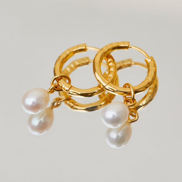 Pearl Drop Earrings in Gold Vermeil - Earrings - Carrie Elizabeth