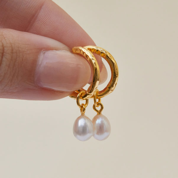 Pearl Drop Earrings in Gold Vermeil - Earrings - Carrie Elizabeth