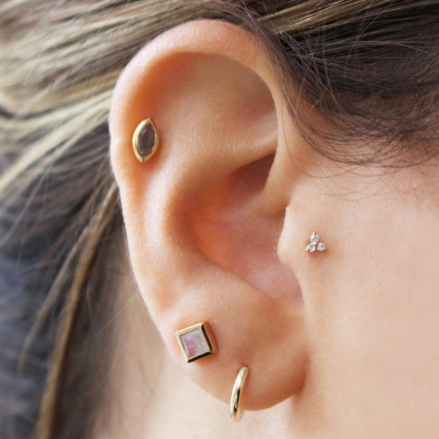 9K Solid Gold Trilogy Diamond Stud Earring Earrings Dwarkas 